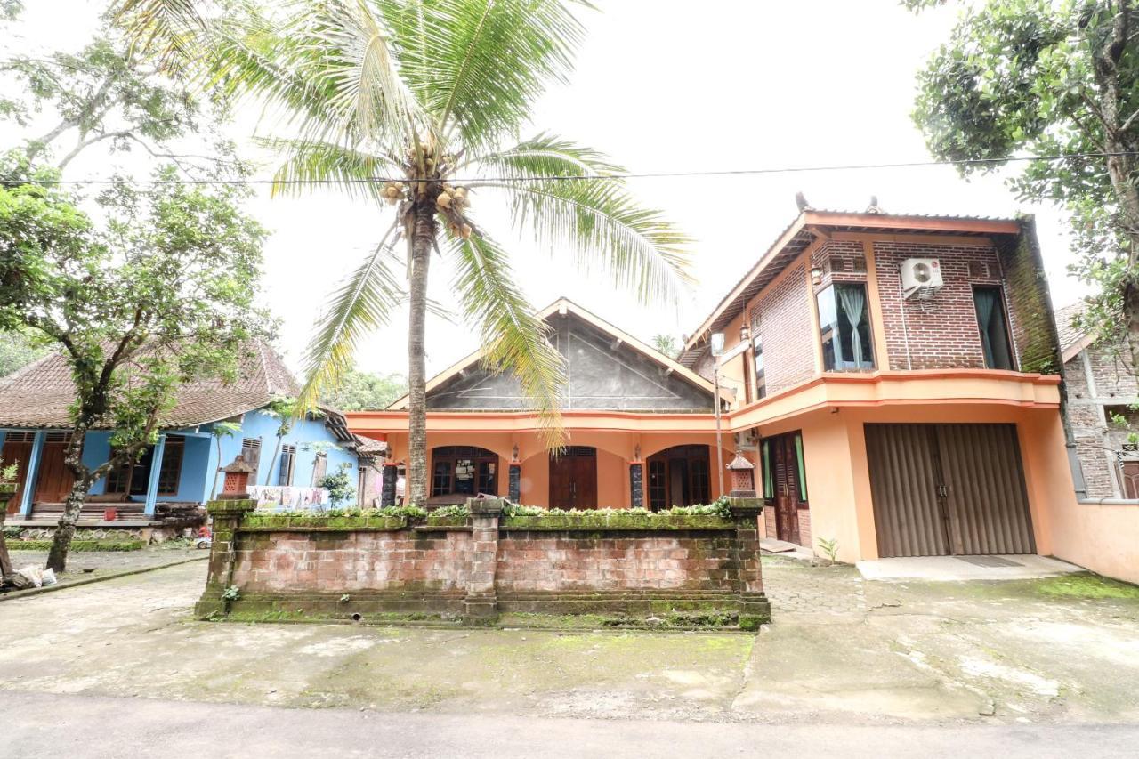 Nurudin House Apartment Magelang Exterior foto